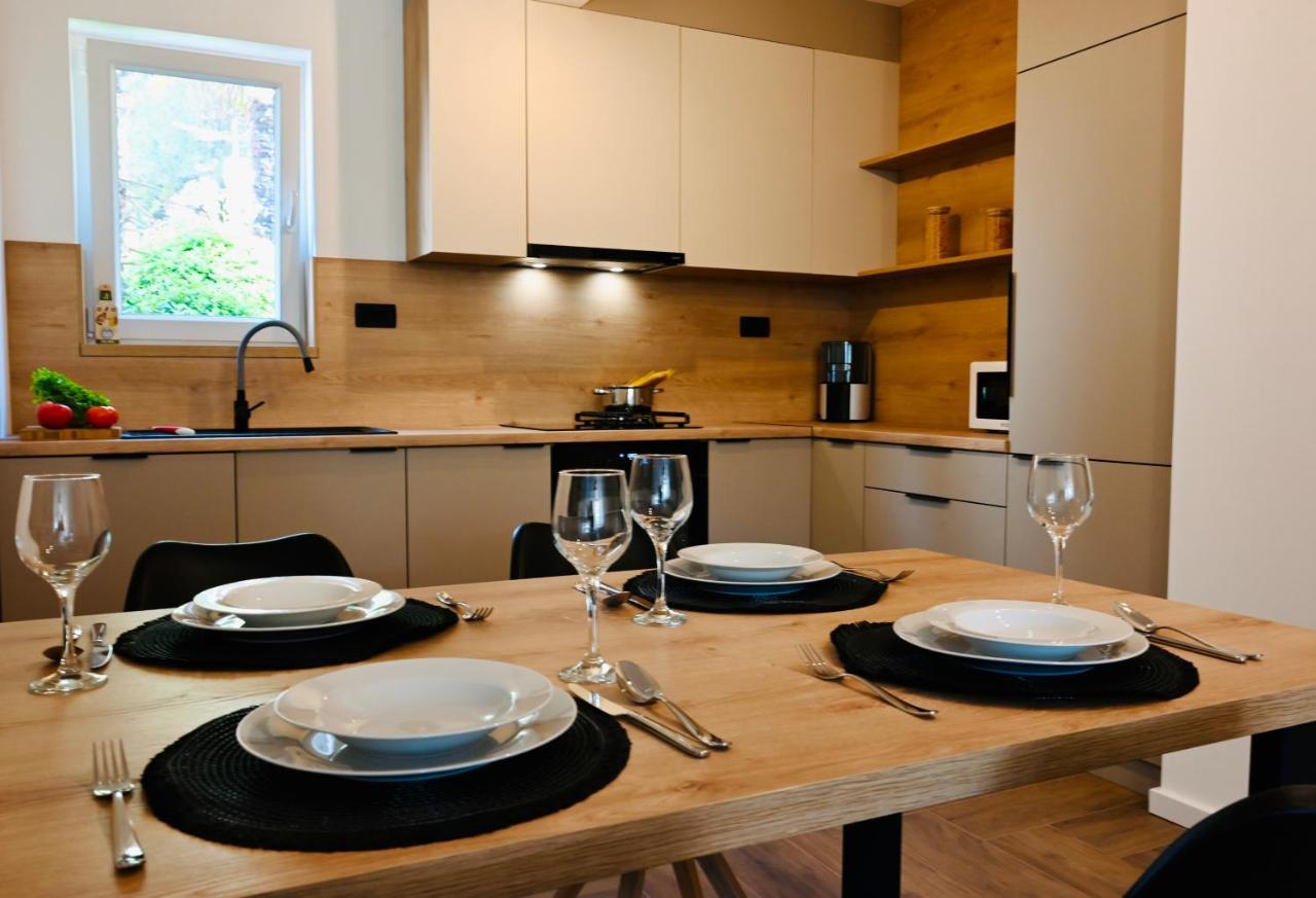 Adorable Holiday Apartment Малинска Экстерьер фото