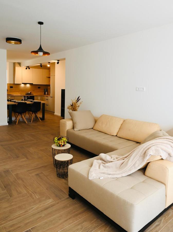 Adorable Holiday Apartment Малинска Экстерьер фото