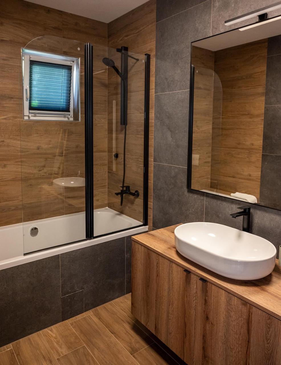 Adorable Holiday Apartment Малинска Экстерьер фото